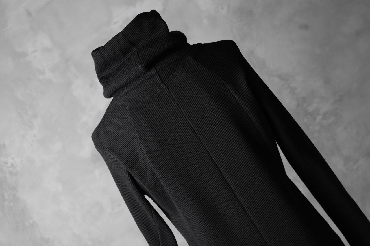 A.F ARTEFACT exclusive DUSTY WAFFLE DRAPED HIGH NECK TOPS (BLACK)