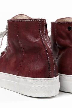 Load image into Gallery viewer, incarnation HIGH CUT LACE UP SNEAKER / HORSE FULL GRAIN (HAND DYED DARK RED)