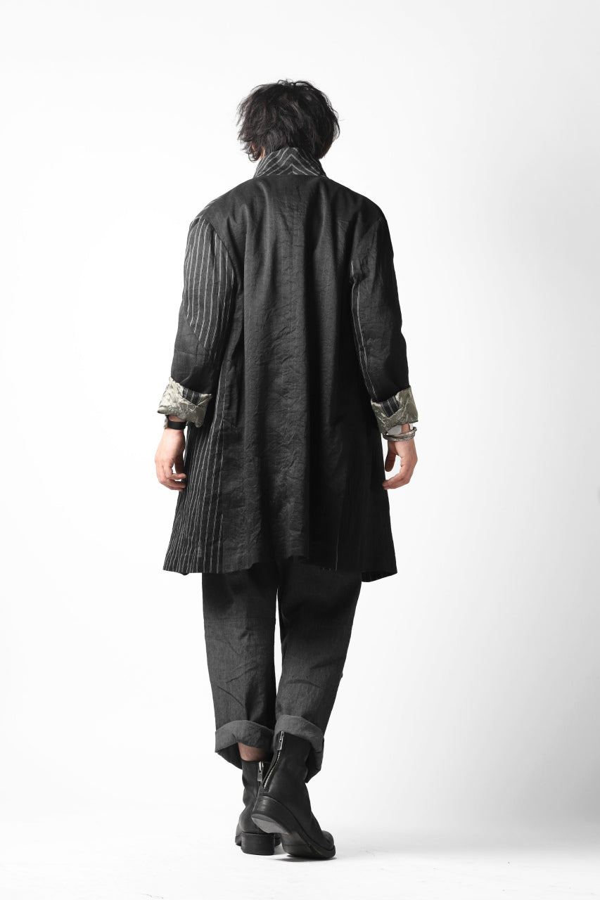 Load image into Gallery viewer, forme d&#39;expression De Stijl Coat (Black)