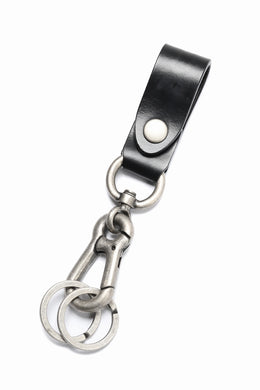 ISAMU KATAYAMA BACKLASH KEY HOLDER / BRIDLE LEATHER (BLACK)