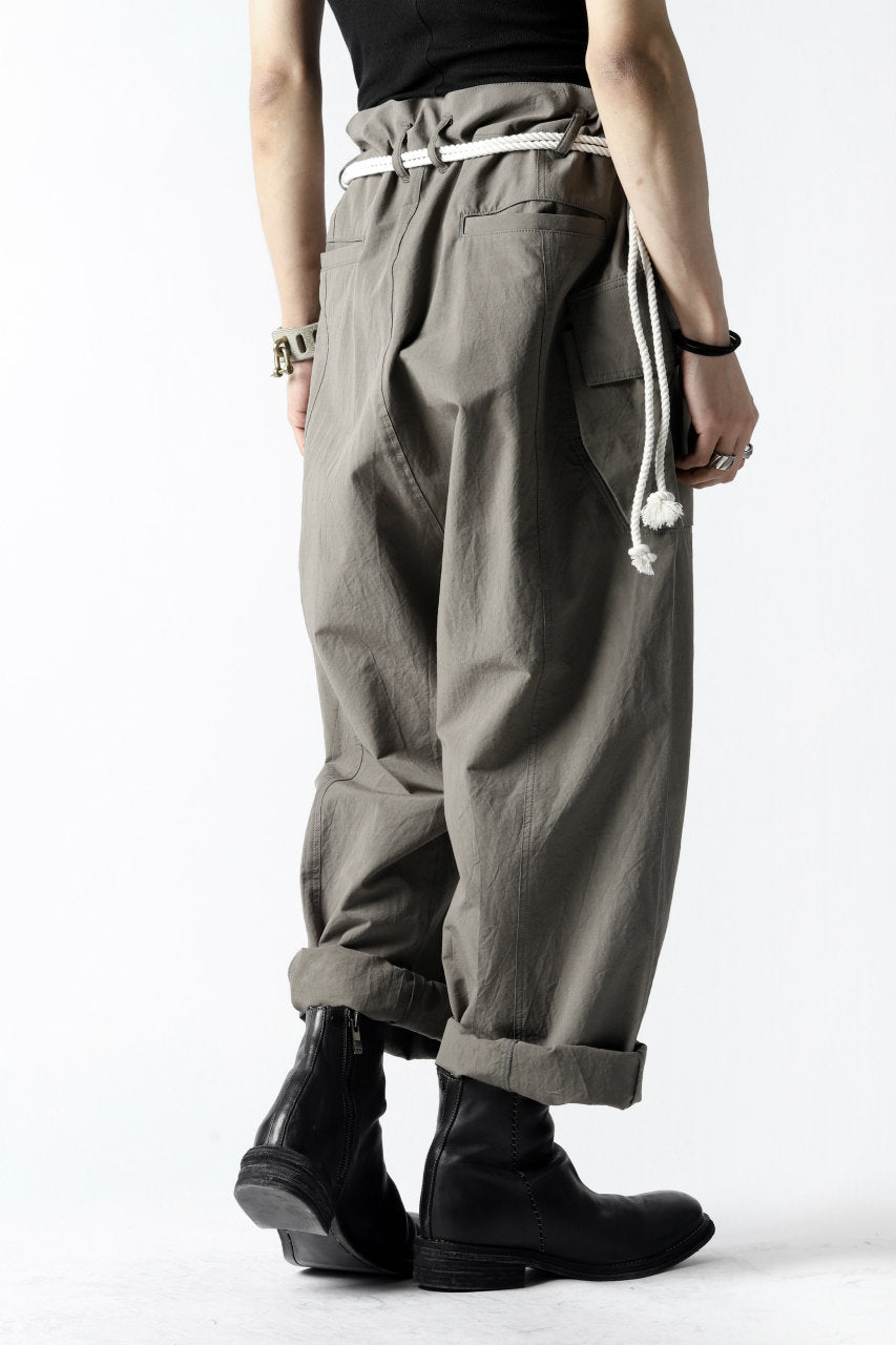 ISAMU KATAYAMA BACKLASH WIDE TAPERED PANTS / SALT SHRINKAGE TYPEWRITER CLOTH