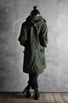 Load image into Gallery viewer, KLASICA WATER FALL MODS COAT / Ventile® UK L24 (OLIVE)