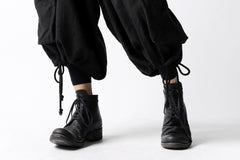 画像をギャラリービューアに読み込む, A.F ARTEFACT DRAWSTRING-HEM WIDE CARGO PANTS (BLACK)