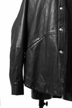 Load image into Gallery viewer, A.F ARTEFACT LEATHER COCOON SHIRT JACKET / GOAT SKIN (BLACK)