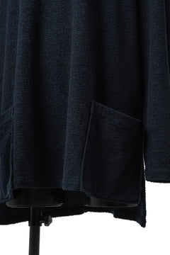 Load image into Gallery viewer, ISAMU KATAYAMA BACKLASH LONG SLEEVE CUT &amp; SEWN / RANDOM PILE FABRIC (NAVY)