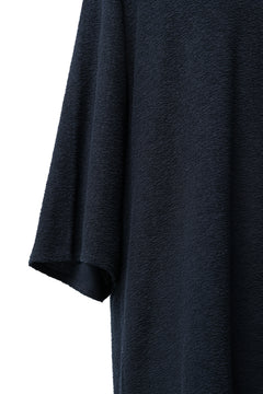 Load image into Gallery viewer, ISAMU KATAYAMA BACKLASH OVER FITTED CUT &amp; SEWN / RANDOM PILE FABRIC (NAVY)