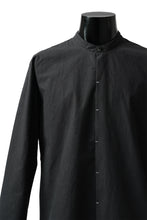 Load image into Gallery viewer, ierib slit middle shirt / boiled waxy cotton (BLACK)