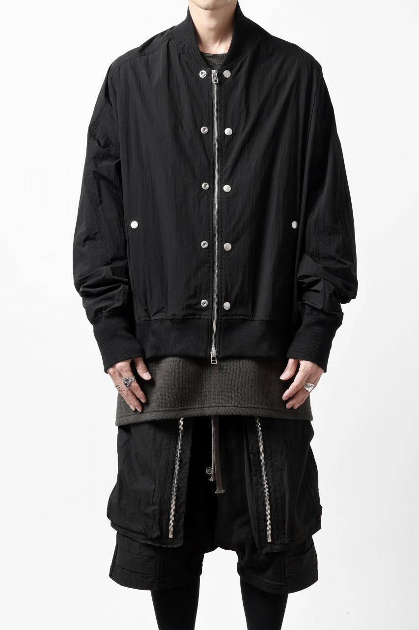 Load image into Gallery viewer, A.F ARTEFACT MA-1 BLOUSON / LIGHT WEIGHT NYLON (ALL BLACK)