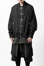 Load image into Gallery viewer, A.F ARTEFACT MA-1 BLOUSON / LIGHT WEIGHT NYLON (ALL BLACK)