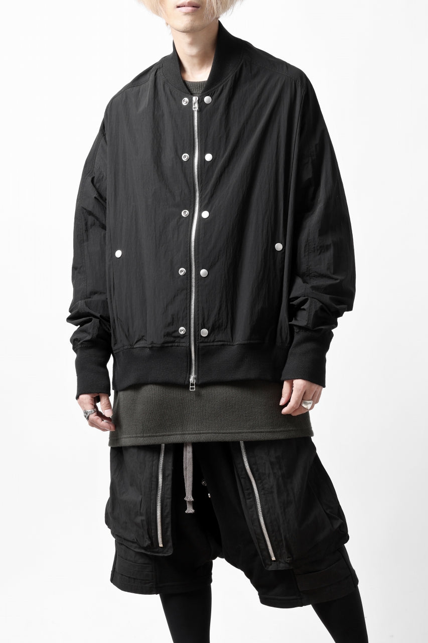 Load image into Gallery viewer, A.F ARTEFACT MA-1 BLOUSON / LIGHT WEIGHT NYLON (ALL BLACK)