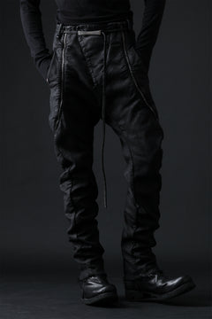 Load image into Gallery viewer, masnada ICONIC ZIP PANTS / STRETCH REPURPOSED COTTON (SMEARED BLACK)