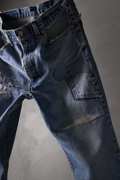 Load image into Gallery viewer, CHANGES REPRODUCT DAMAGE &amp; PATCH DENIM PANTS (INDIGO)