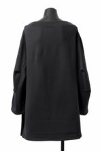 Load image into Gallery viewer, D-VEC BOAT NECK LONG SWEAT / TIGHT TENSION COTTON (NIGHT SEA BLACK)