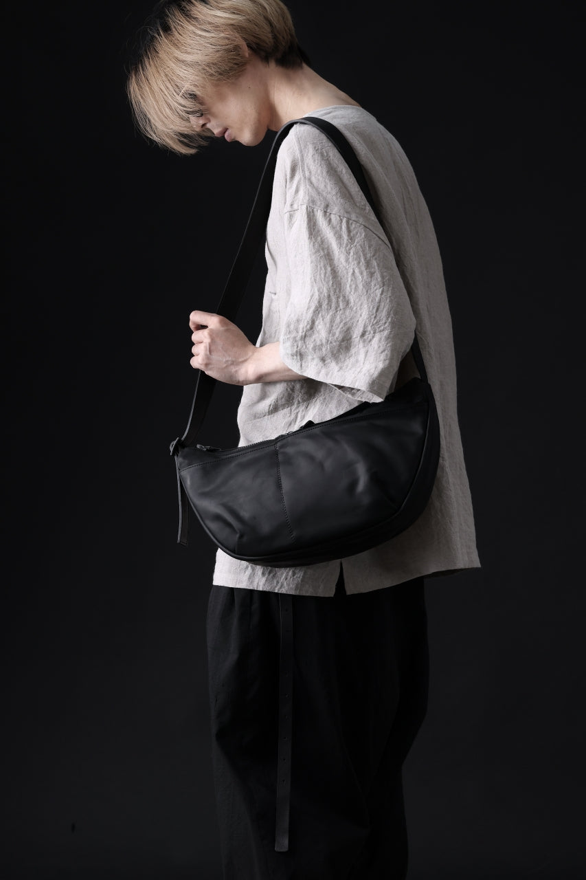 ISAMU KATAYAMA BACKLASH NEW "BANANA" SHOULDER BAG / GUIDI CALF