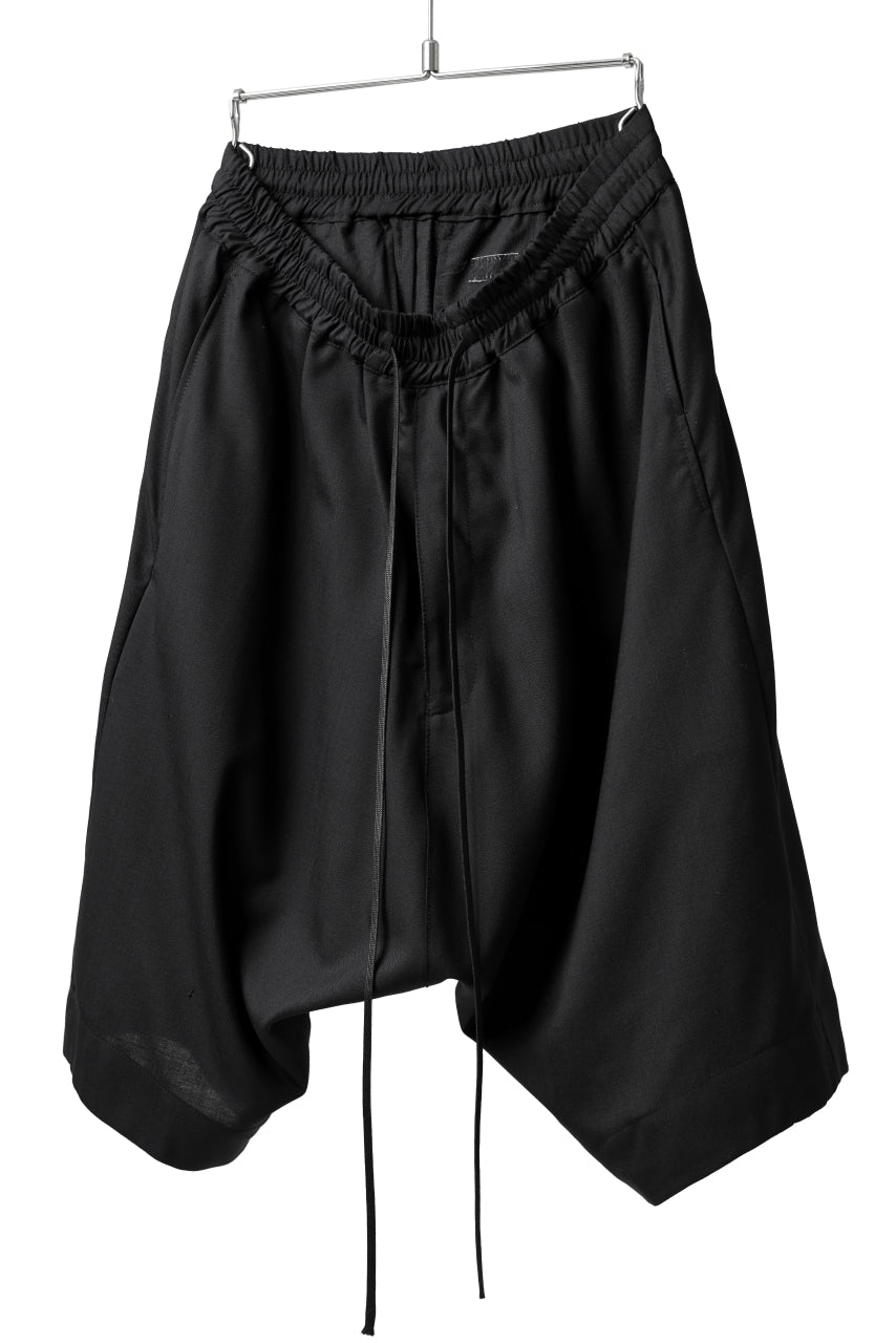 A.F ARTEFACT DRAPE SAROUEL SHORTS / TROPICAL (D.BLACK)