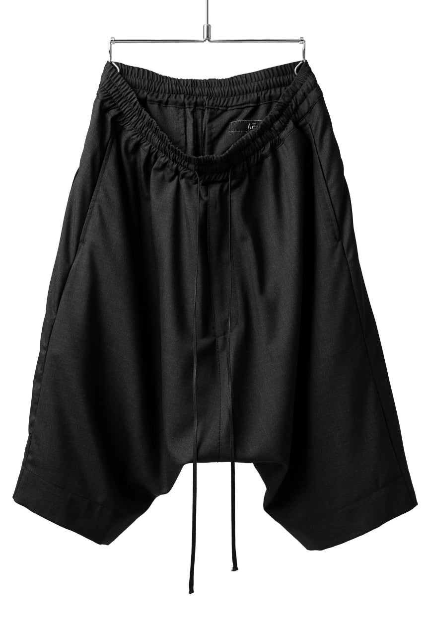 A.F ARTEFACT DRAPE SAROUEL SHORTS / TROPICAL (BLACK)