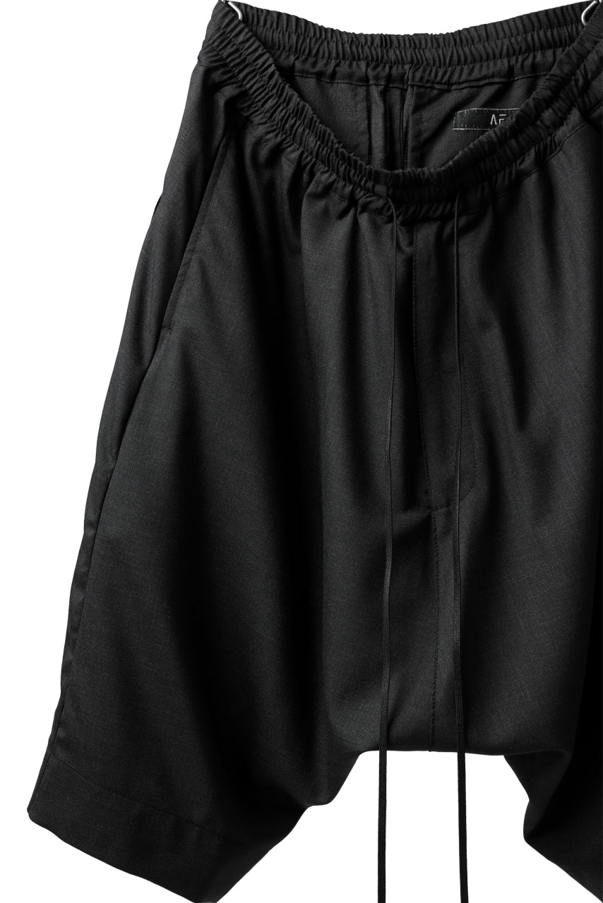 A.F ARTEFACT DRAPE SAROUEL SHORTS / TROPICAL (BLACK)