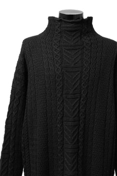 Load image into Gallery viewer, D-VEC WarmdArt® HIGH-NECKED FISHERMANS KNIT (NIGHT SEA BLACK)