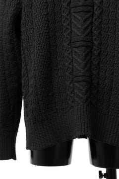 Load image into Gallery viewer, D-VEC WarmdArt® HIGH-NECKED FISHERMANS KNIT (NIGHT SEA BLACK)