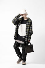 画像をギャラリービューアに読み込む, A.F ARTEFACT OVERSIZED CHECK SHIRT (KHAKI)