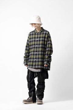 Load image into Gallery viewer, A.F ARTEFACT OVERSIZED CHECK SHIRT (KHAKI)