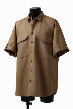 Load image into Gallery viewer, KLASICA SH-034 LOOSE FIT ROLL UP HALF SLEEVE SHIRT / C/L HIGH RISE TWILL (AMBER)