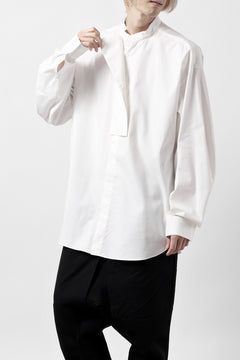 Load image into Gallery viewer, D-VEC WATER REPELLENT HIGH DENSITY BROAD NO COLLAR L/S SHIRT (WHITE)