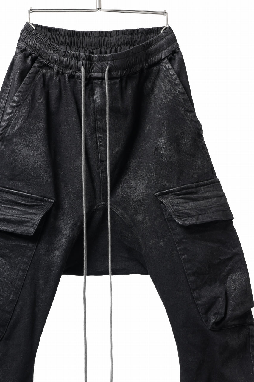 A.F ARTEFACT COATED CARGO SARROUEL-SKINNY PANTS / HI-STRETCH DENIM (BLACK)