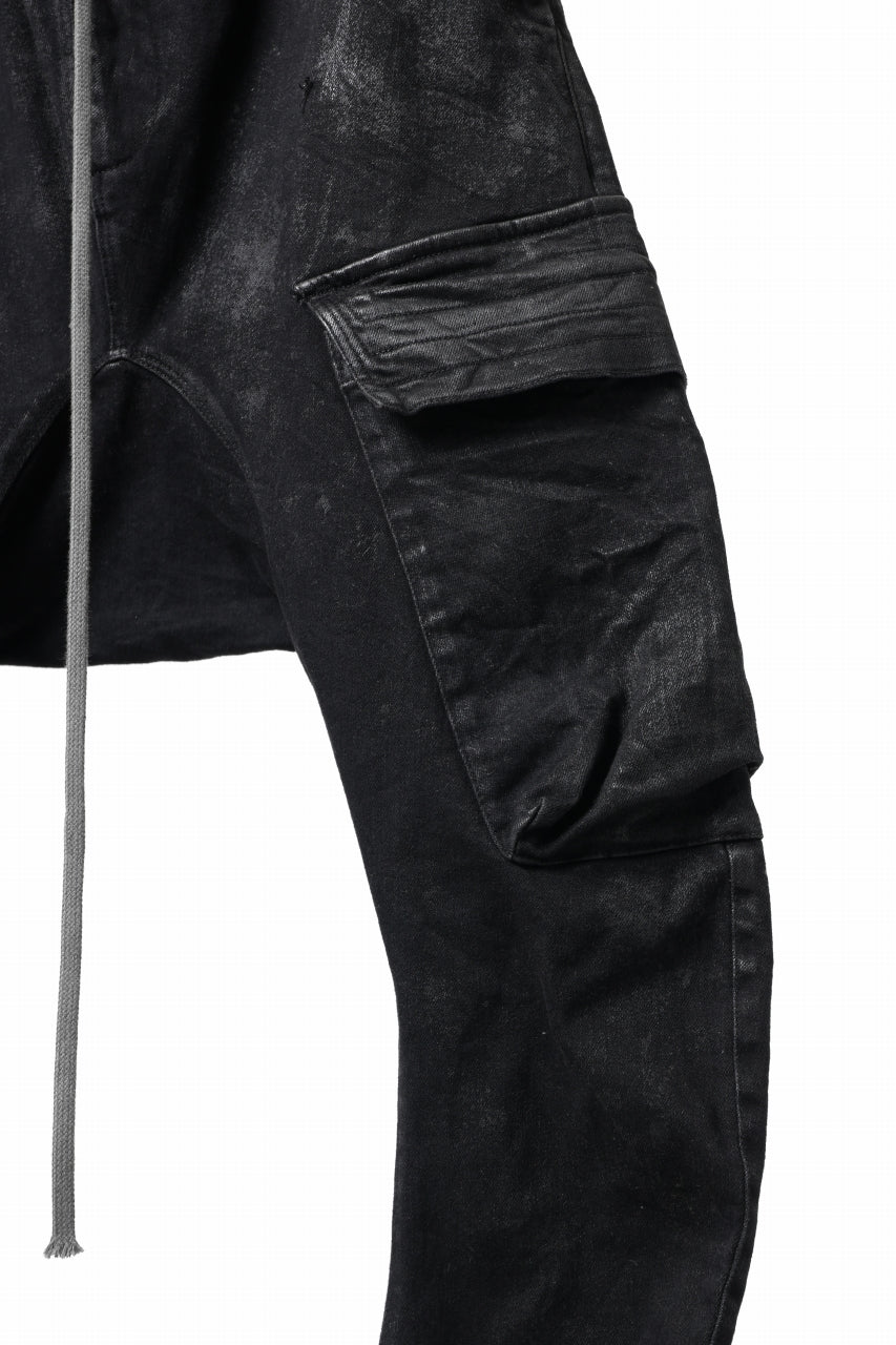 Load image into Gallery viewer, A.F ARTEFACT COATED CARGO SARROUEL-SKINNY PANTS / HI-STRETCH DENIM (BLACK)