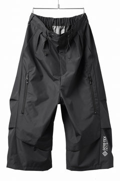 Load image into Gallery viewer, D-VEC x ALMOSTBLACK WIDE CROPPED TROUSERS / GORE-TEX INFINIUM™ POLARIS 2L (BLACK)