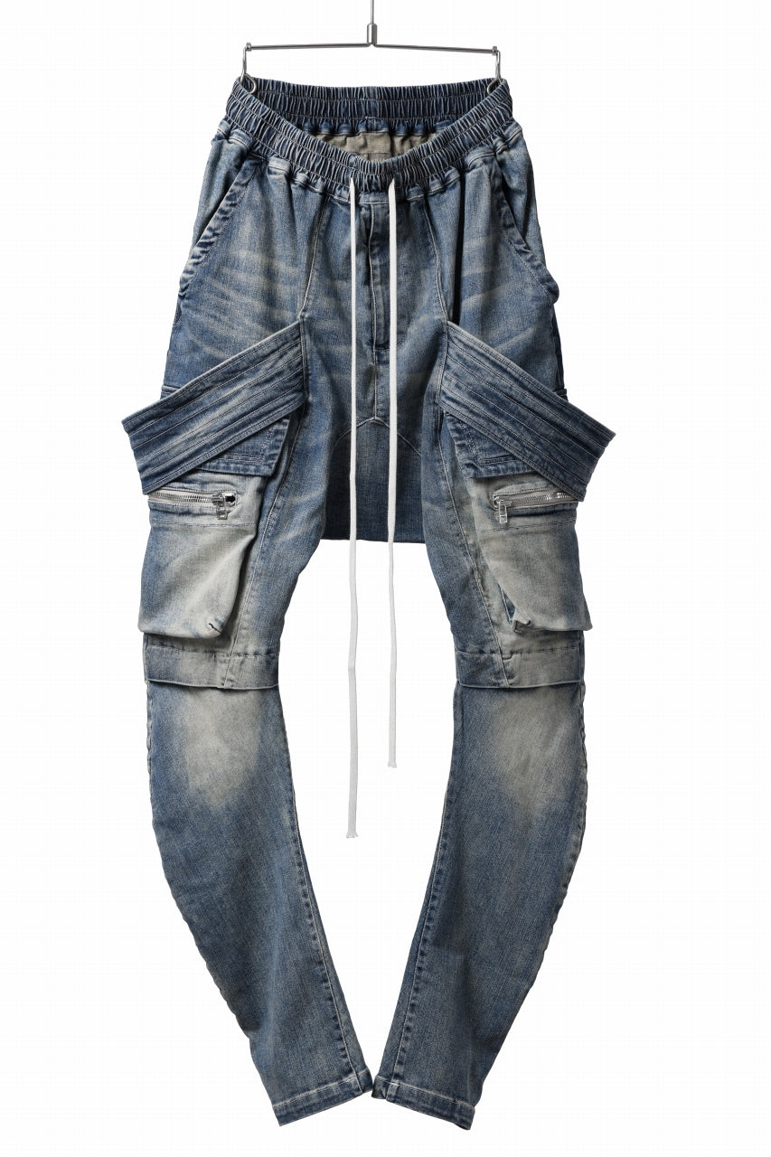 Load image into Gallery viewer, A.F ARTEFACT FLAP-DETAIL SLIM CARGO PANTS / FADED AGEING DENIM (BLUE)