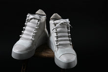 画像をギャラリービューアに読み込む, BORIS BIDJAN SABERI COW LEATHER MID CUT SNEAKER / WASHED &amp; HAND TREATED &quot;BAMBA1.1-SIN&quot; (LIGHT GREY)