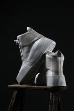 画像をギャラリービューアに読み込む, BORIS BIDJAN SABERI COW LEATHER MID CUT SNEAKER / WASHED &amp; HAND TREATED &quot;BAMBA1.1-SIN&quot; (LIGHT GREY)