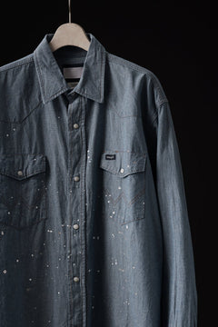 Load image into Gallery viewer, CHANGES VINTAGE REMAKE CHAMBRAY SHIRT (INDIGO #C)