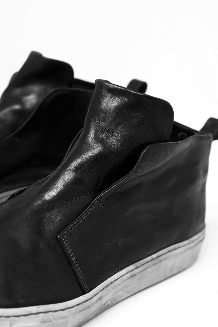 画像をギャラリービューアに読み込む, incarnation exclusive HORSE LEATHER HIDDEN LACED SNEAKER (PIECE DYED BLACK x WHITE)