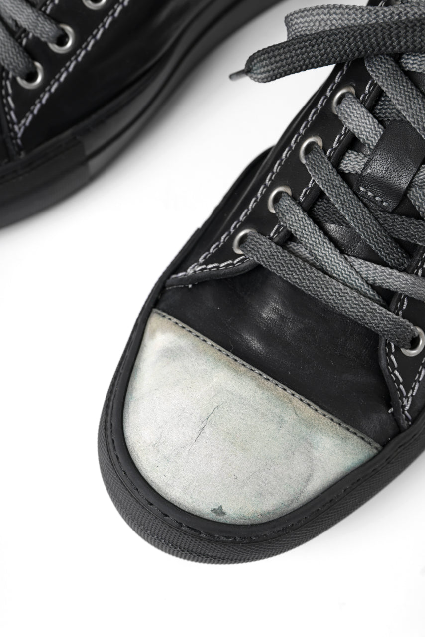 incarnation exclusive HORSE LEATHER LOW CUT LACE UP SNEAKER (PIECE DYED BLACK & WHITE CHIP)