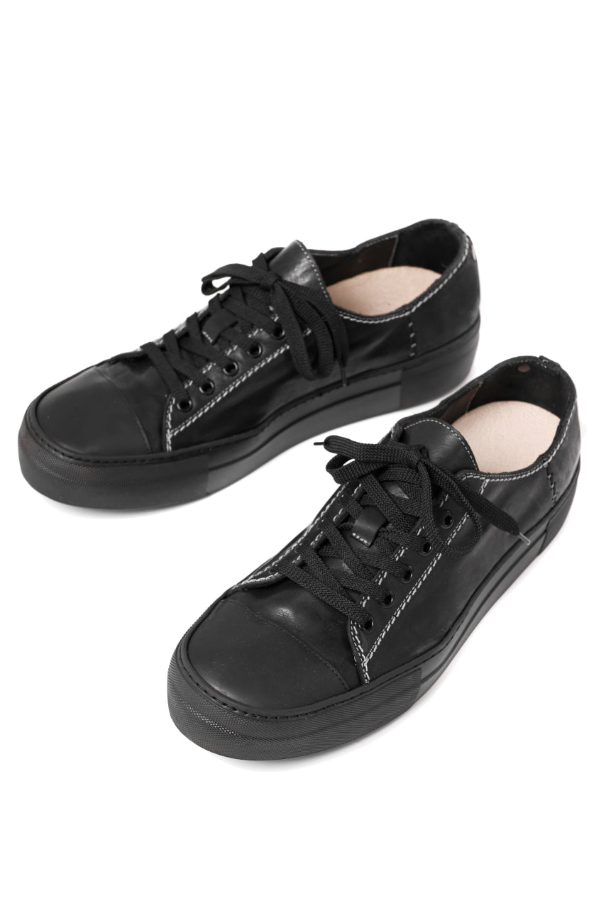 incarnation exclusive HORSE LEATHER LOW CUT LACE UP SNEAKER (PIECE DYED ALL BLACK)