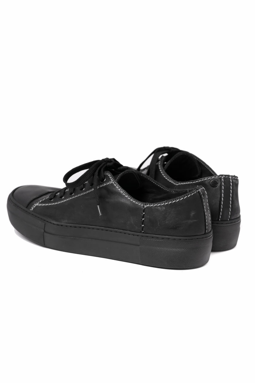 incarnation exclusive HORSE LEATHER LOW CUT LACE UP SNEAKER (PIECE DYED ALL BLACK)