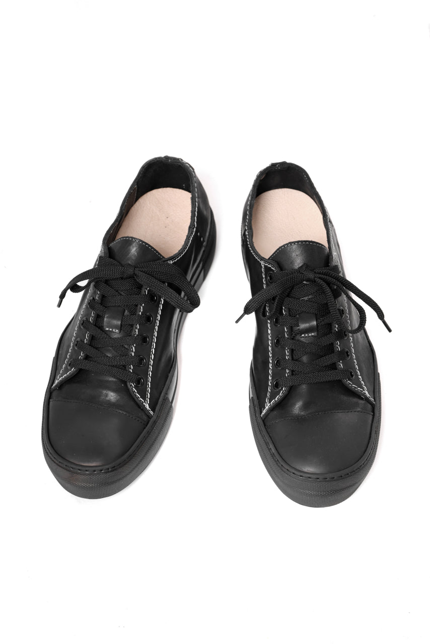 incarnation exclusive HORSE LEATHER LOW CUT LACE UP SNEAKER (PIECE DYED ALL BLACK)