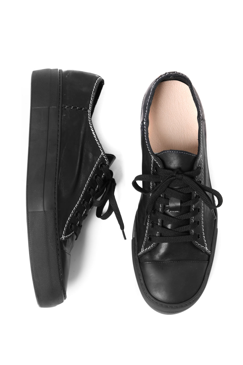 incarnation exclusive HORSE LEATHER LOW CUT LACE UP SNEAKER (PIECE DYED ALL BLACK)