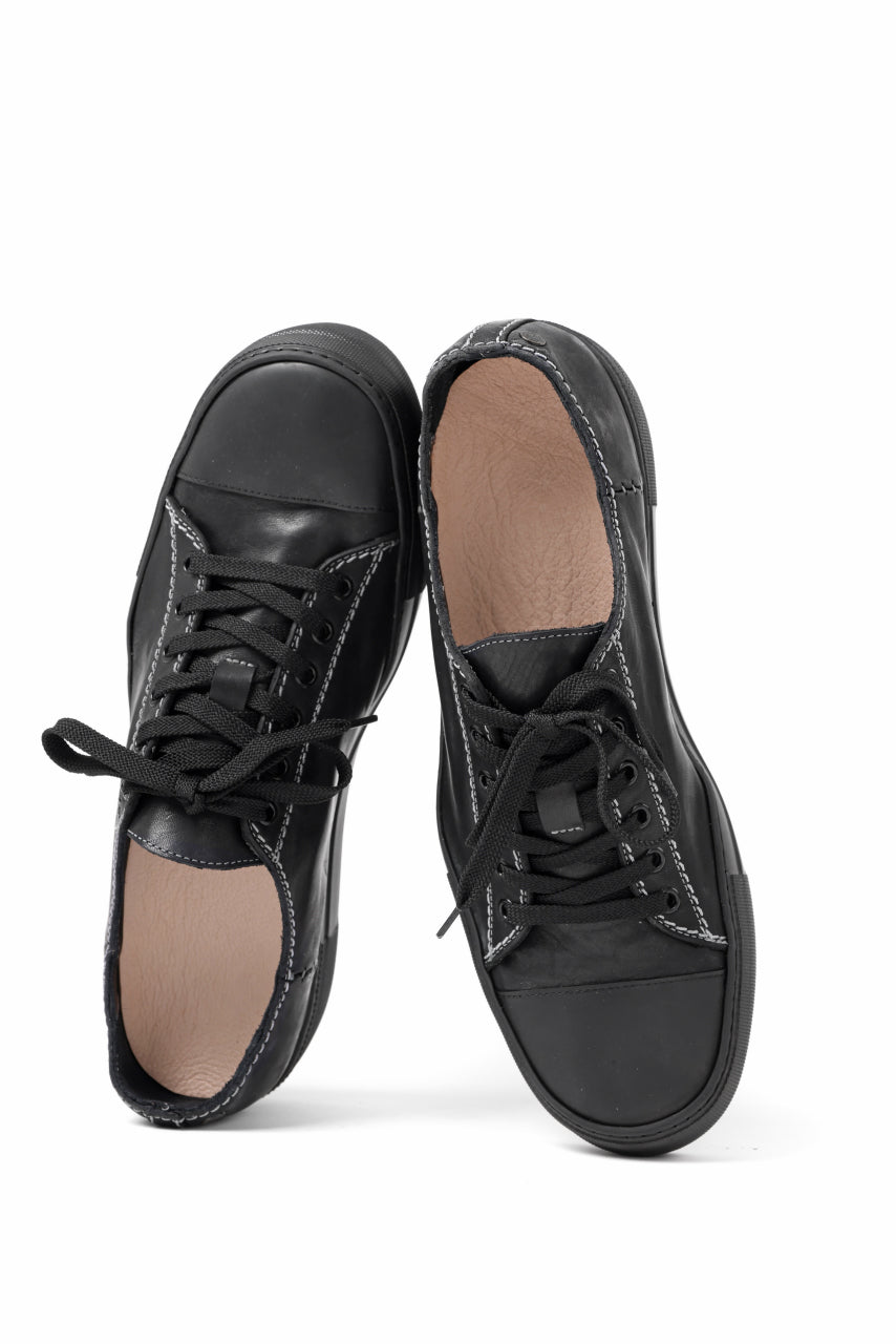 incarnation exclusive HORSE LEATHER LOW CUT LACE UP SNEAKER (PIECE DYED ALL BLACK)