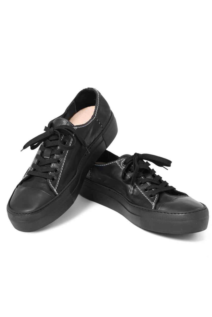 incarnation exclusive HORSE LEATHER LOW CUT LACE UP SNEAKER (PIECE DYED ALL BLACK)