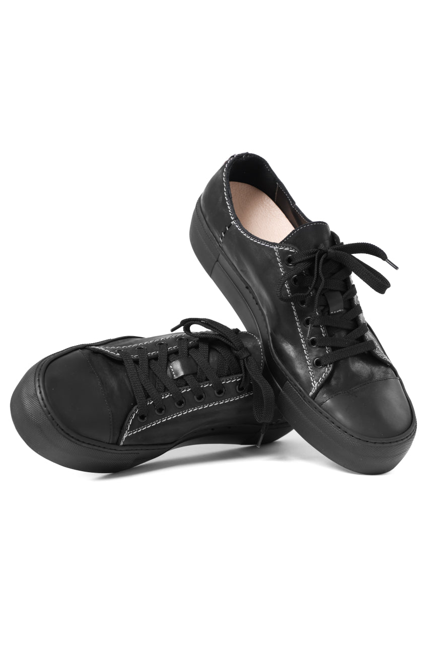 incarnation exclusive HORSE LEATHER LOW CUT LACE UP SNEAKER (PIECE DYED ALL BLACK)