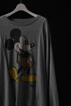 Load image into Gallery viewer, CHANGES VINTAGE REMAKE L/S TOPS (GREY MICKEY #B)