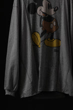 Load image into Gallery viewer, CHANGES VINTAGE REMAKE L/S TOPS (GREY MICKEY #B)