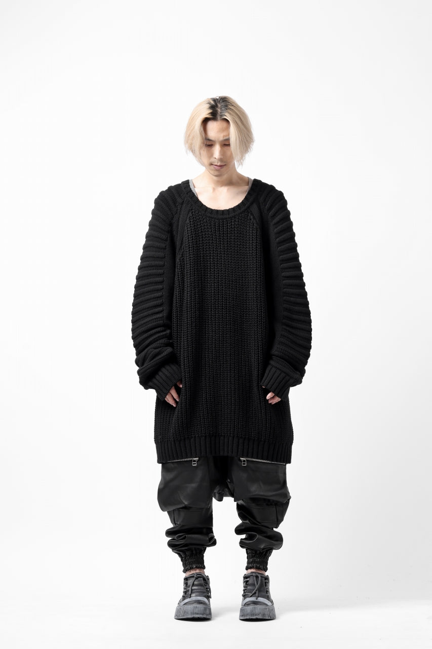 A.F ARTEFACT LOWGAUGE CABLE KNIT PULLOVER LADDER-SLEEVE (BLACK)