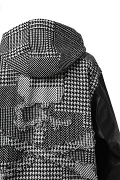 Load image into Gallery viewer, mastermind WORLD HOODED VARSITY JACKET / CASHMERE + LAMB LEATHER + PRIMALOFT (BLACK PLAID)