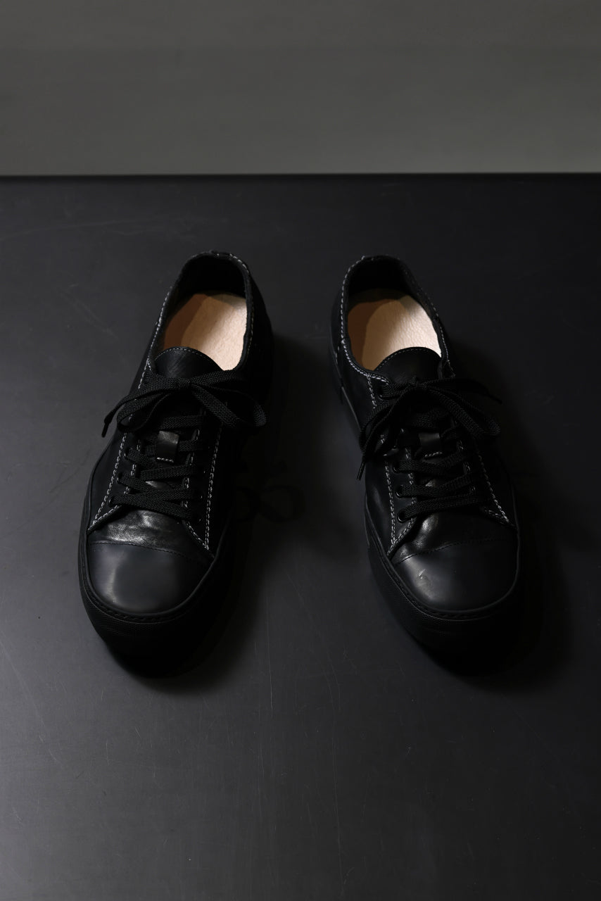 incarnation exclusive HORSE LEATHER LOW CUT LACE UP SNEAKER (PIECE DYED ALL BLACK)