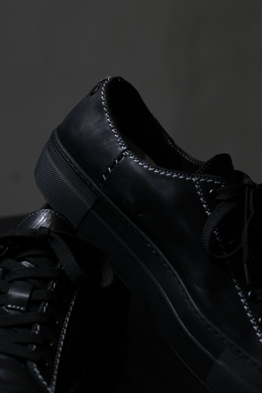 incarnation exclusive HORSE LEATHER LOW CUT LACE UP SNEAKER (PIECE DYED ALL BLACK)