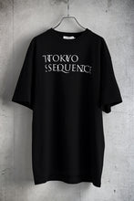 Load image into Gallery viewer, TOKYO SEQUENCE SHORT SLEEVE TEE / LOGO (BLACK)